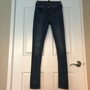 Express Mid-rise super soft legging jean Denim 00